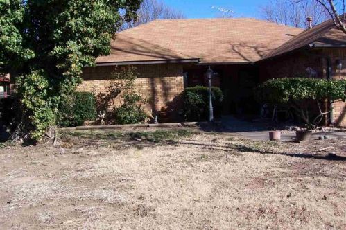 419 Greg Dr, Enid, OK 73703-3515