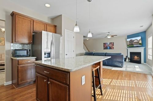 3845 Lake Sanctuary Way, Atlanta GA  30349-1898 exterior