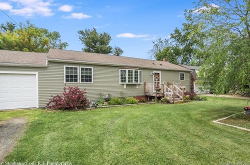 12 Reskin Dr, Wallingford, CT 06492-4834