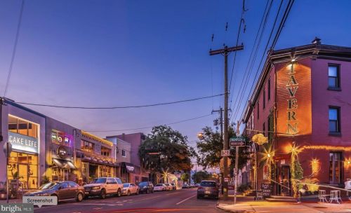 2046 Front St, Philadelphia PA  19148-0027 exterior