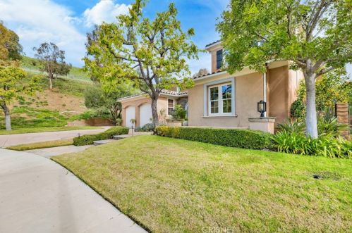 112 Sawtelle Ct, Simi Valley, CA 93065-7375