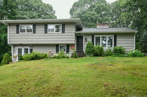 51 Mount Vernon Ave, Waterbury, CT 06708-2119