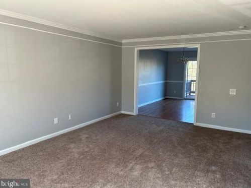 16836 Jed Forest Ln, Woodbridge VA  22191-5124 exterior