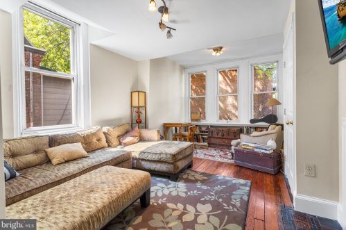 430 42 St, Philadelphia PA 19104-0044 exterior