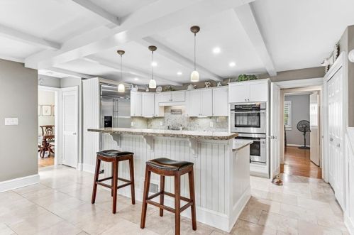 217 Hillside Dr, Atlanta GA  30342-3623 exterior