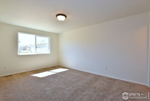 2673 Sapphire St, Loveland CO 80537-2024 exterior