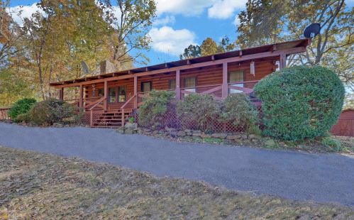 801 Old Brookhaven Cir, Toccoa, GA 30577-7448