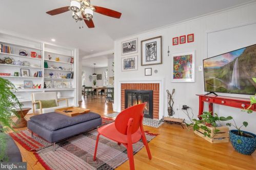 900 Balmoral Dr, Silver Spring MD  20903-1301 exterior