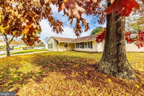 29 Patricia Ln, Erial, NJ 08081-1809