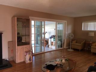 504 Bruce St, Anaheim CA  92804-2228 exterior