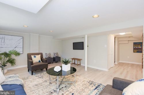 221 Baden St, Silver Spring MD 20901-4839 exterior