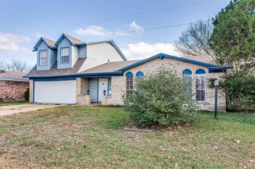 509 Russell Rd, Fort Worth TX  76140-4328 exterior