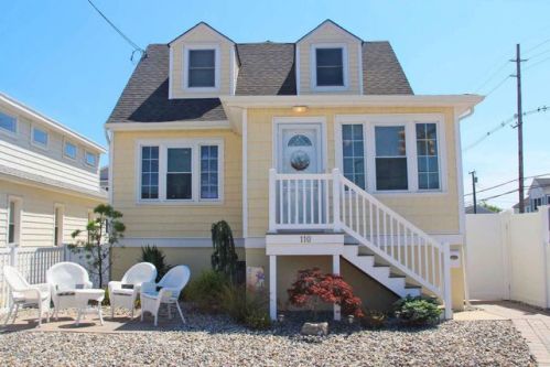 110 President Ave, Lavallette, NJ 08735-2150