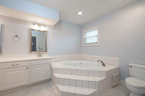 8695 Hope Mews Ct, Atlanta GA  30350-2961 exterior