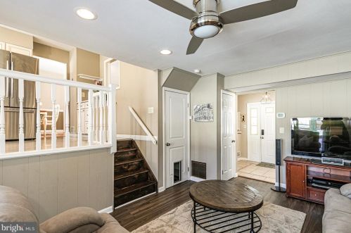 12 Hopatcong Dr, Trenton NJ  08648-4111 exterior