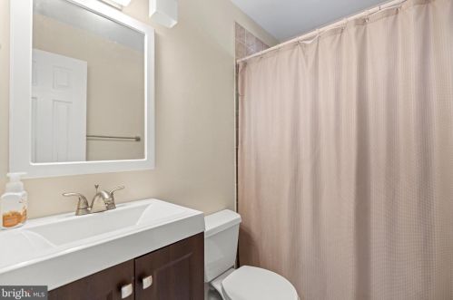 7319 Beverly Park, Springfield VA  22150-3162 exterior