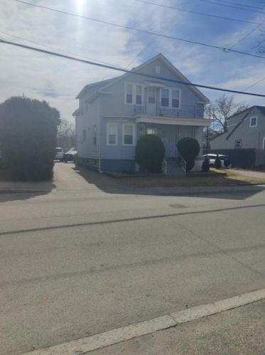 121 Farmington Ave, Providence, RI 02909-5429