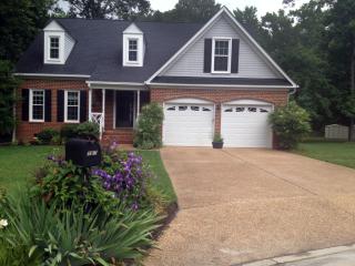 107 Jeffrey Kenneth Pl, Yorktown, VA 23693-2582