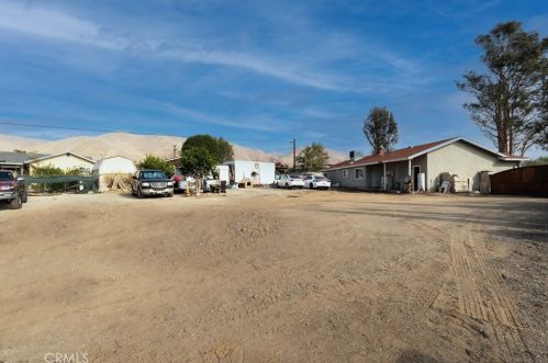 3911 Dalley Way, Riverside CA  92509-2707 exterior