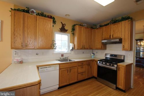2 Queensberry Ln, Pilesgrove, NJ 08098-1356