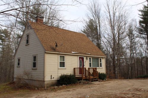 847 Oak Hill Rd, Wakefield, NH 03872-4144
