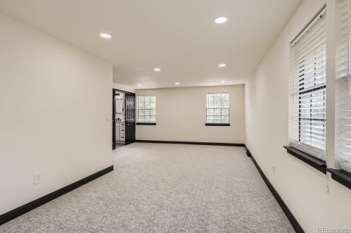 8526 Mineral Cir, Englewood CO 80112-2748 exterior