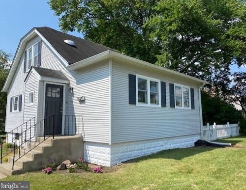 1400 Chestnut Ave, Haddon Heights, NJ 08035-1809