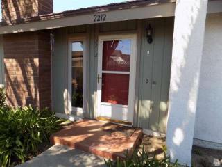 2212 H St, Oxnard, CA 93036-2343