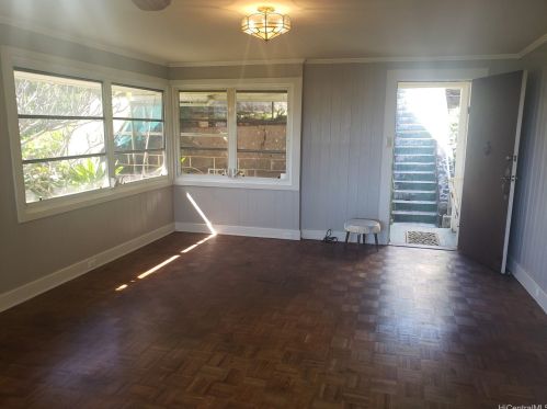 1753 Iwi Way, Honolulu HI  96816-3826 exterior