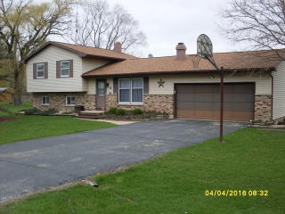 12663 Willow Ln, Genoa, IL 60135-8327