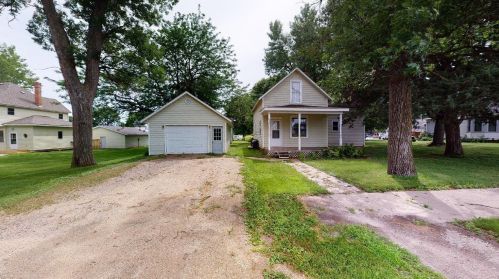 806 Pacific Ave, Kerkhoven, MN 56252