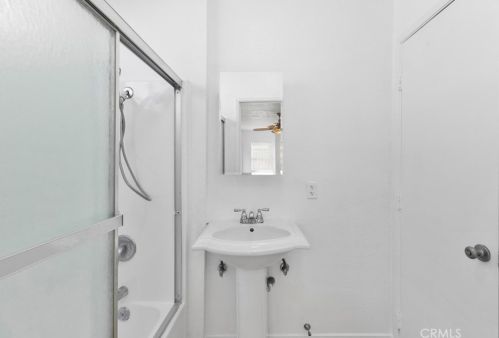 307 Shelton St, Santa Ana CA 92703-4828 exterior