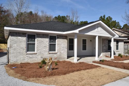 613 Temple Rd, Ladson SC  29456-3294 exterior