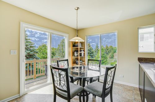 1228 Alta Vista Dr, Pingree Grove IL  60140-2057 exterior