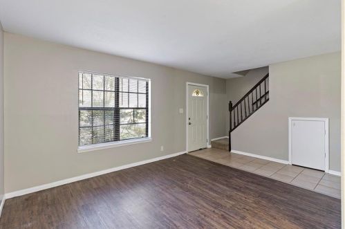 1700 Longview St, Conroe TX  77301-4078 exterior