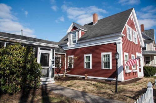 40 Granite St, Nashua, NH 03064-2344