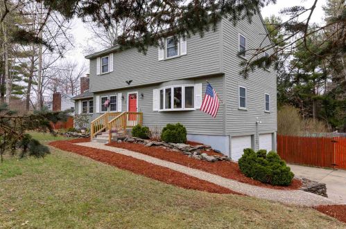 1 Birchwood Dr, Derry, NH 03038-3906