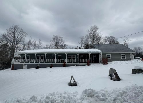 61 Town Landing Rd, Saint Albans, ME 04971-7107