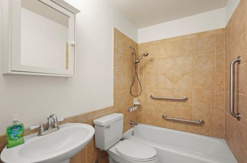 2811 Firecrest Dr, Austin TX  78748-5127 exterior