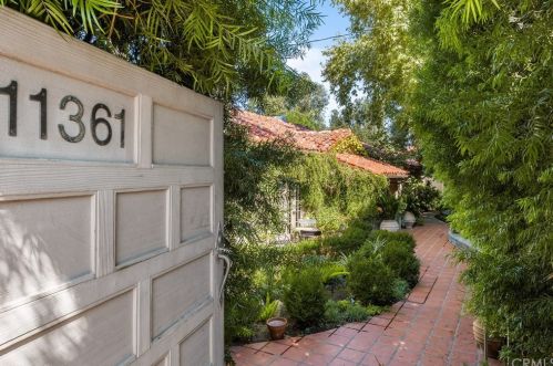 11361 La Vereda Dr, Santa Ana, CA 92705-7405