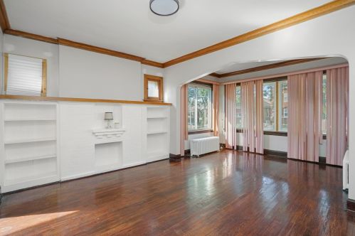 7731 Marshfield Ave, Chicago IL  60626-1107 exterior