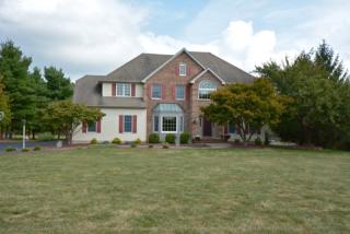 3 Huntington Dr, Annandale, NJ 08801-3468