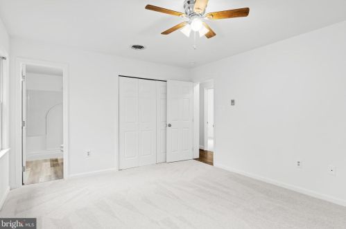 53 Bob White Dr, Harpers Ferry WV  25425-5810 exterior