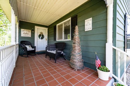 2663 Myers Rd, Springfield, OH 45502-9695