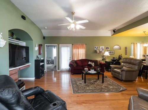9345 Cynthia Ct, Fort Worth TX  76140-5170 exterior