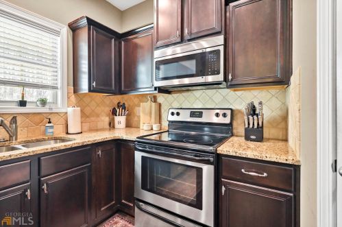 95 Cliffhaven Cir, Newnan GA  30263-5773 exterior