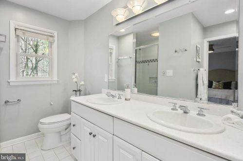 10615 Meadowhill Rd, Silver Spring MD 20901-1532 exterior