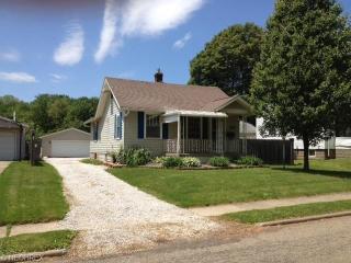 301 23rd St, Massillon, OH 44646-4989