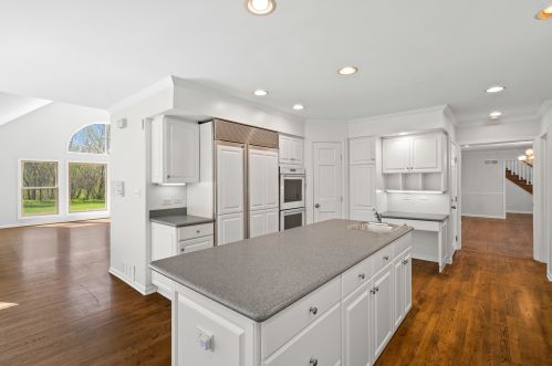 1112 Meadowbrook Ln, Bannockburn IL  60015-3434 exterior