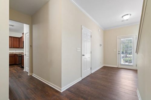 421 Fernbay Dr, Atlanta GA  30331-8957 exterior